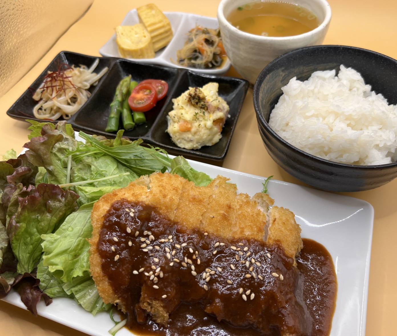 チキンカツ定食